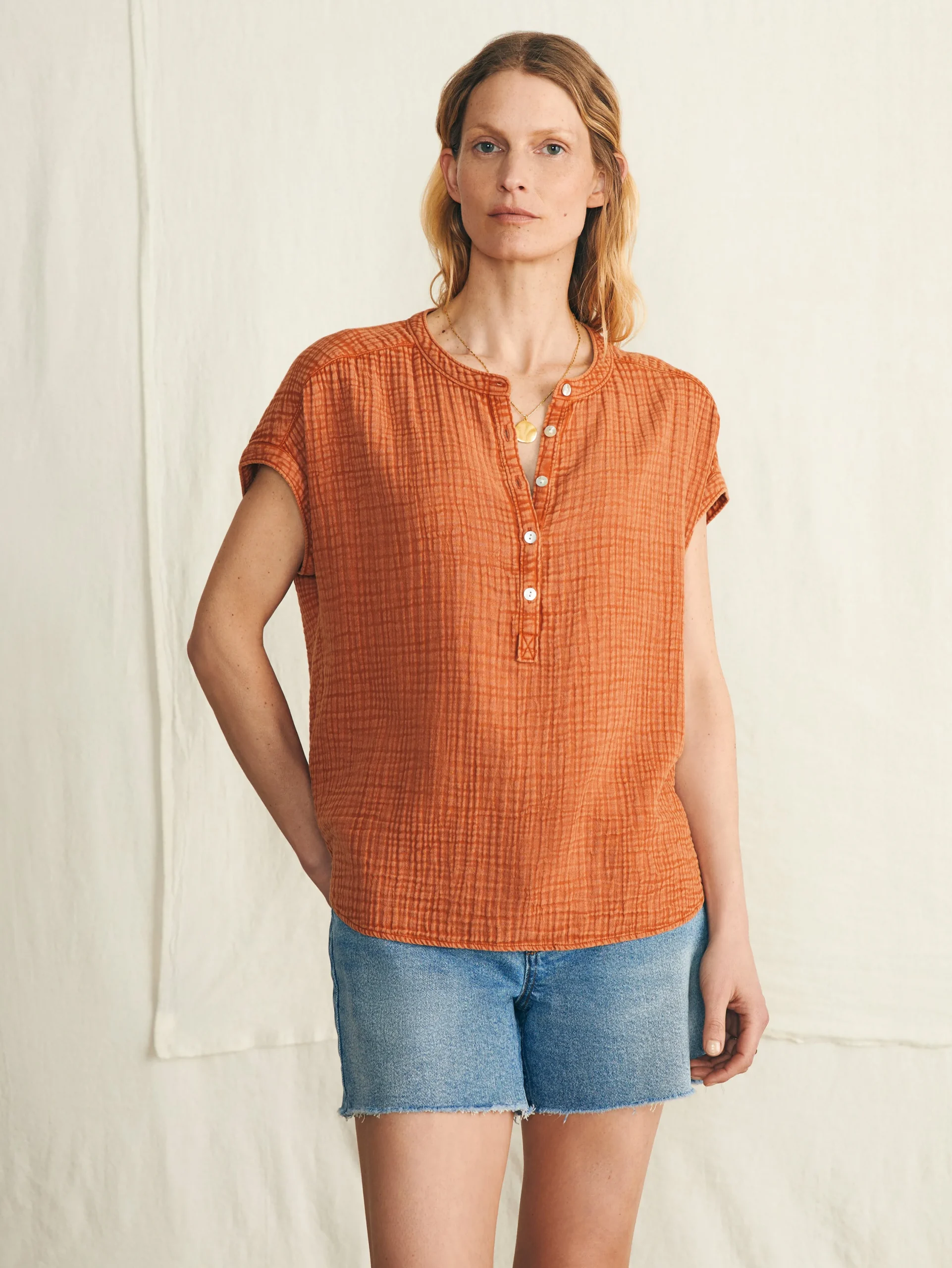 Shirts & Tops^Faherty Brand Dream Cotton Gauze Desmond Top - Bombay Brown
