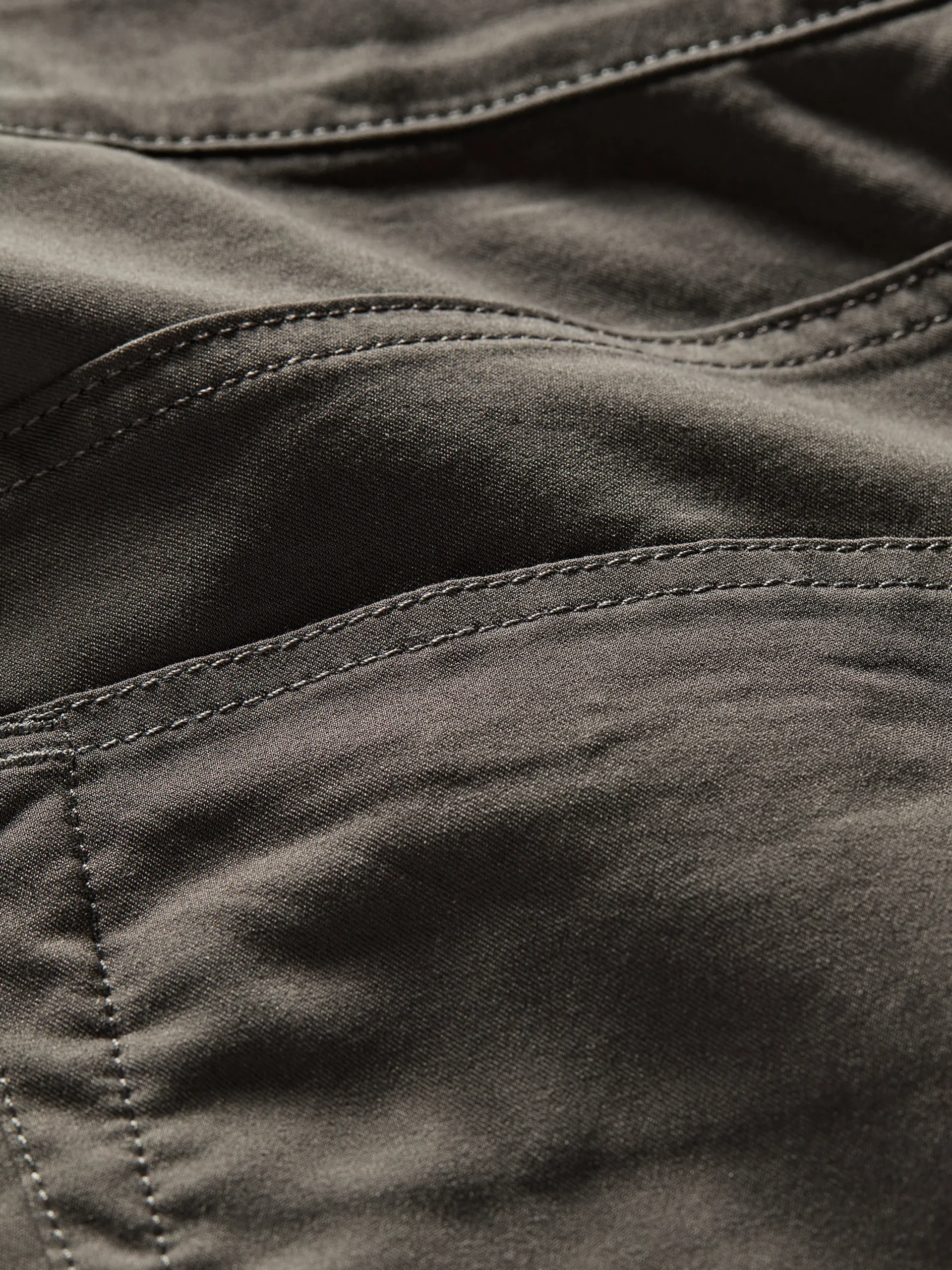 Pants^Faherty Brand Movement™ 5-Pocket Pant - Graphite