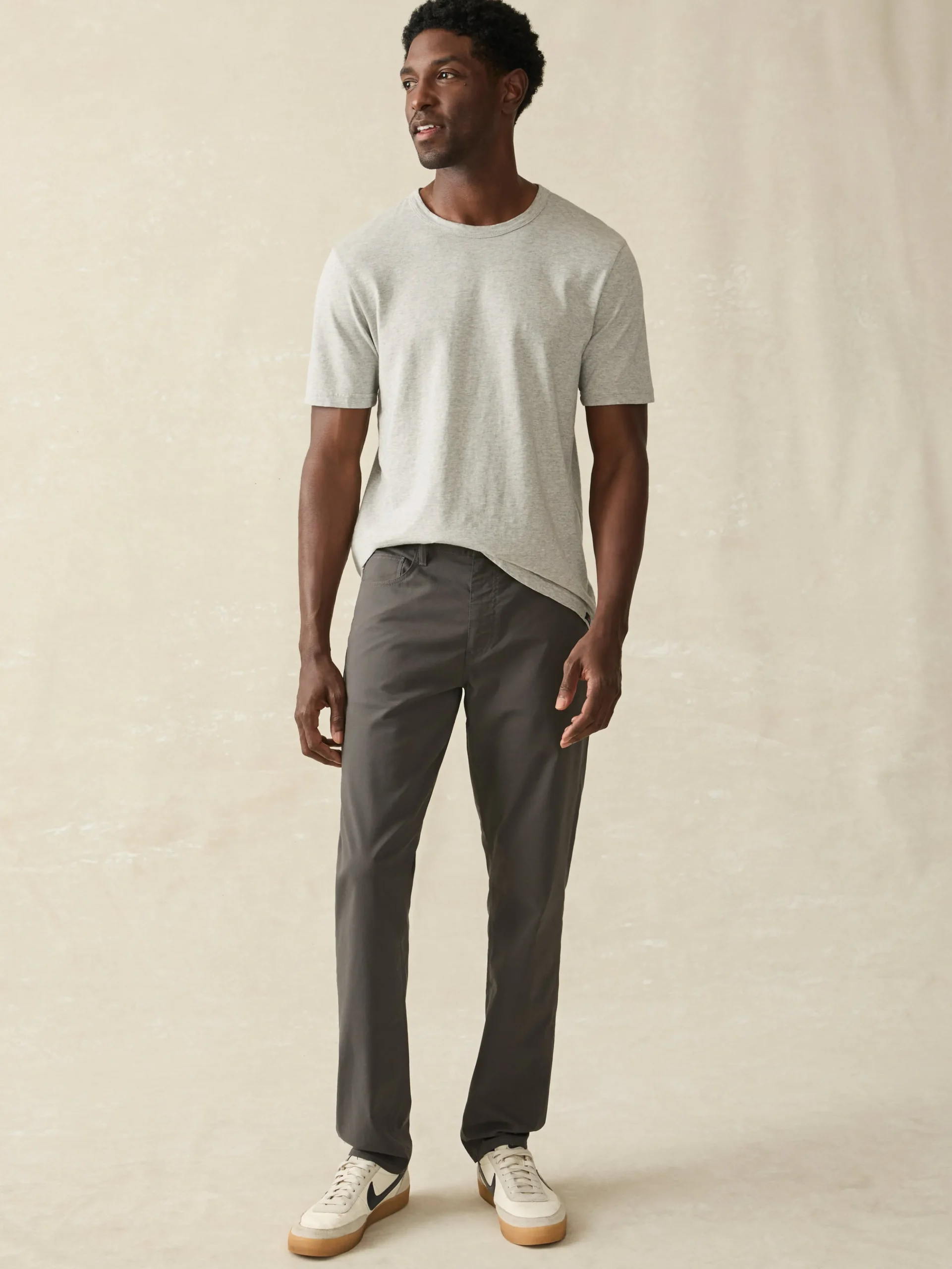 Pants^Faherty Brand Movement™ 5-Pocket Pant Athletic Fit - Graphite