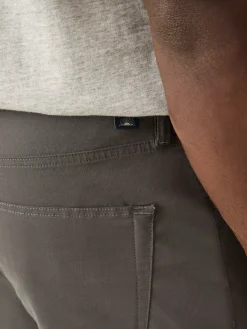 Pants^Faherty Brand Movement™ 5-Pocket Pant Athletic Fit - Graphite