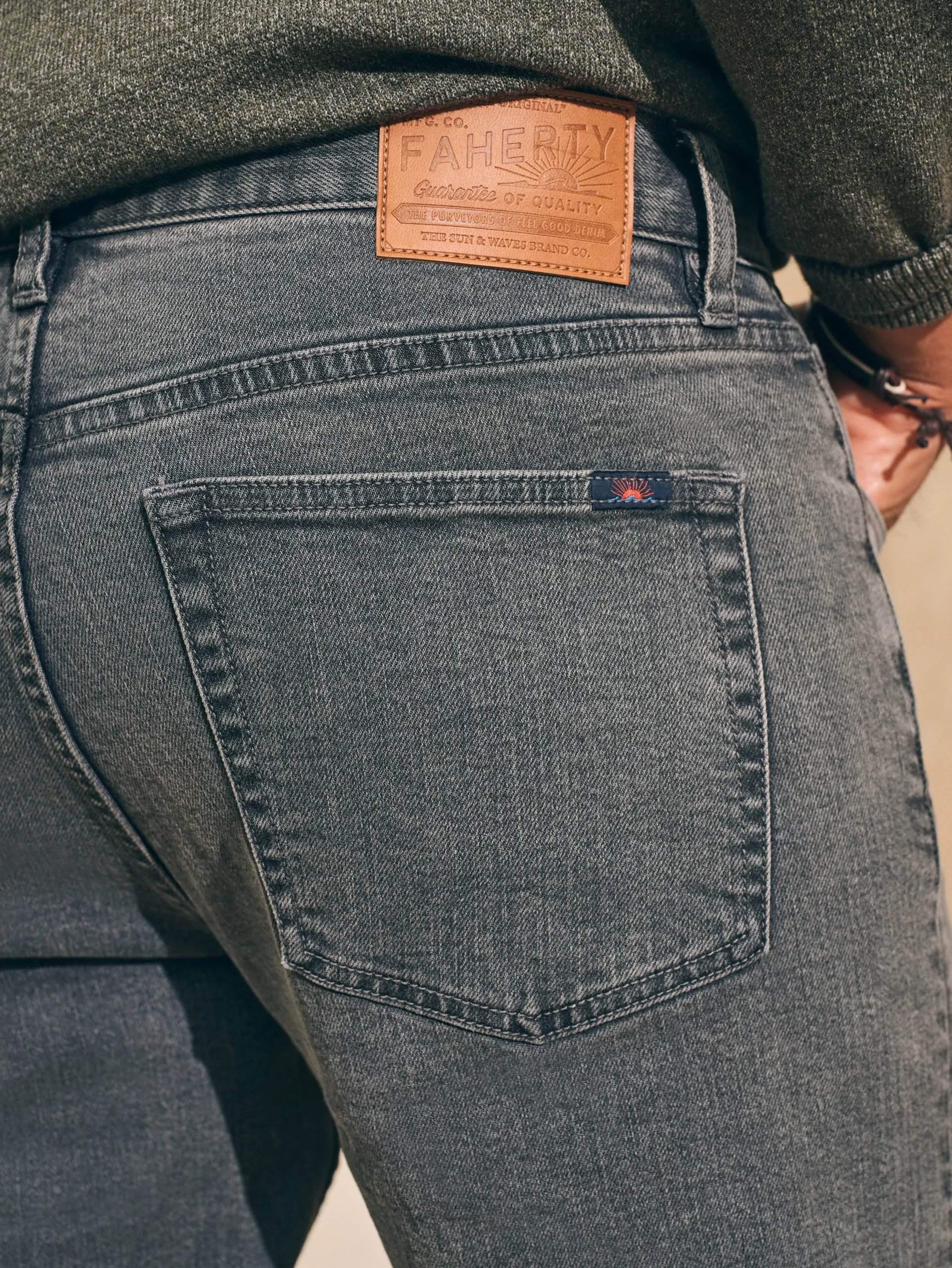 Pants^Faherty Brand Organic Cotton Slim Straight Denim (32" Inseam) - Coal Creek Wash