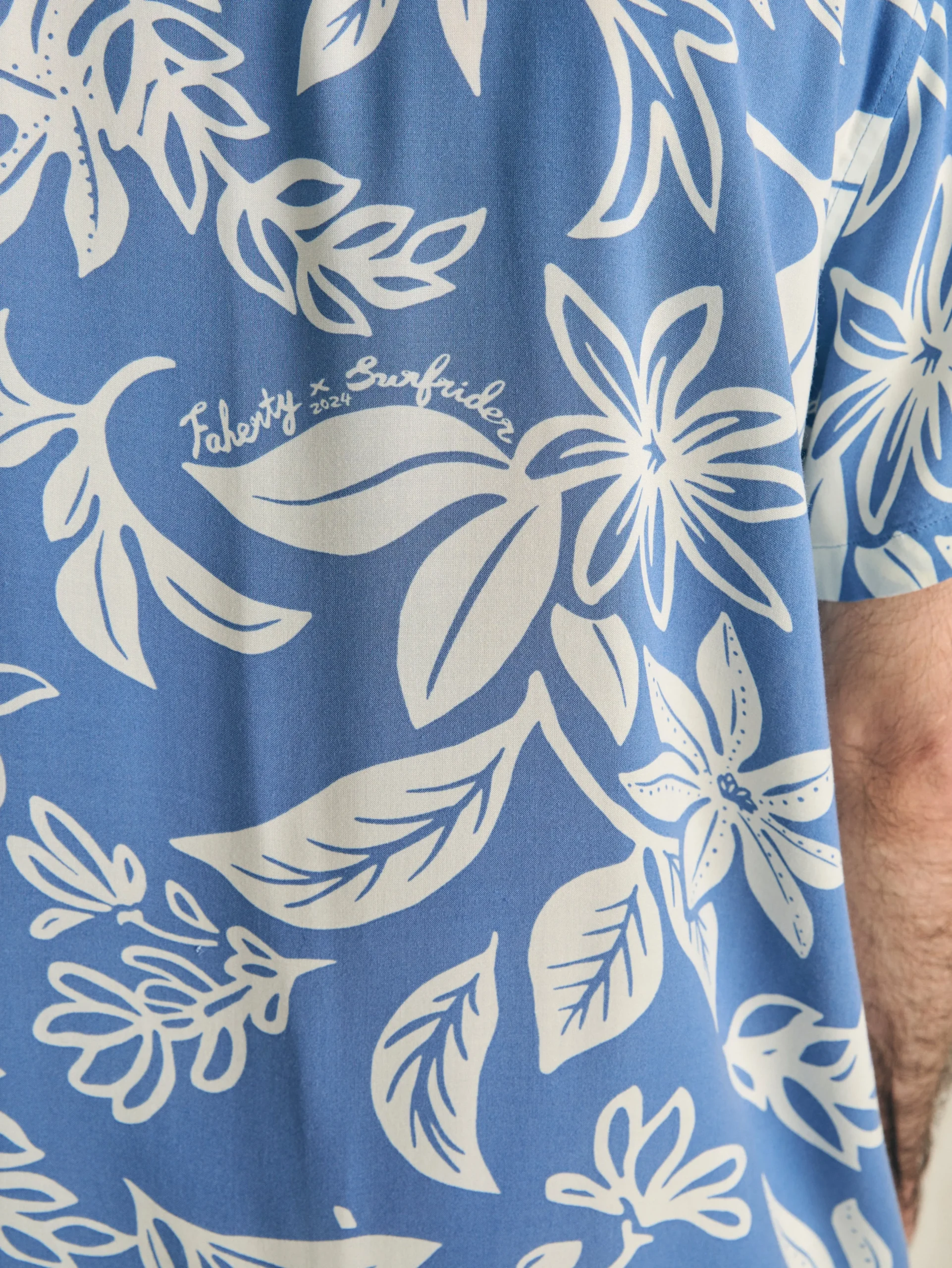 Shirts^Faherty Brand Short-Sleeve Surfrider Rayon Camp Shirt - Sky Floral