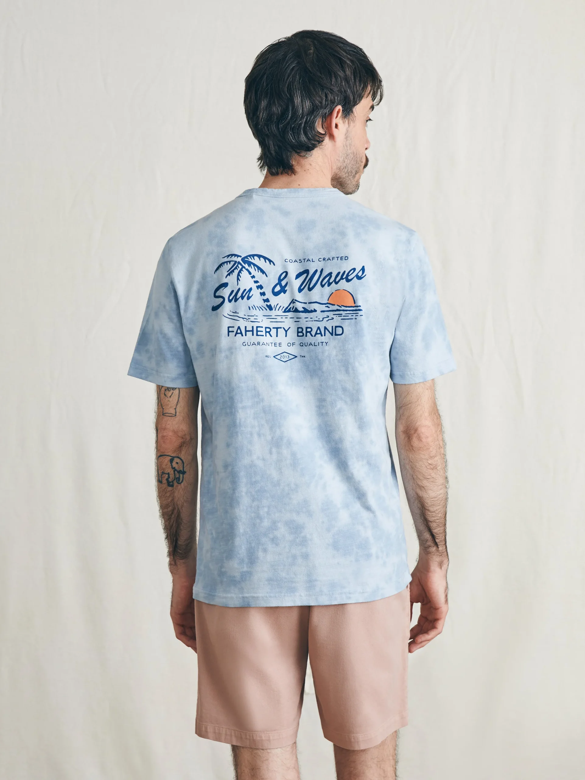 T-Shirts & Henleys^Faherty Brand Sunwashed Graphic Tee - Blue Waves Wash