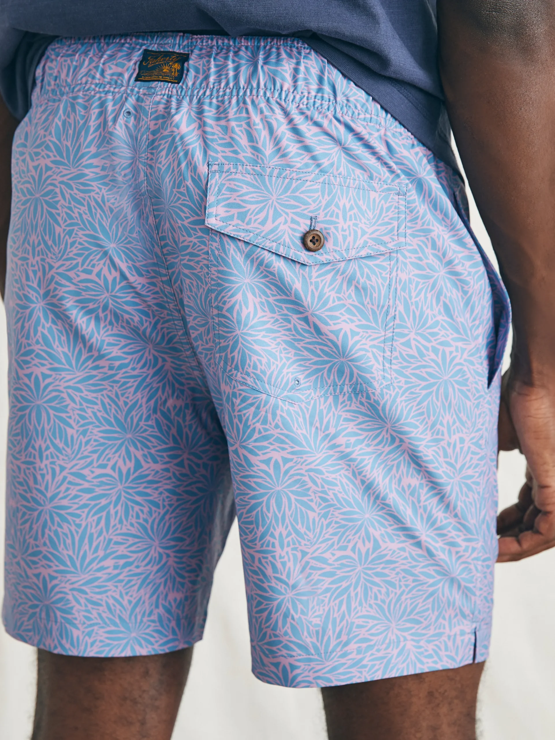 Swim^Faherty Brand Sunwashed Trunk - Night Orchid Frond