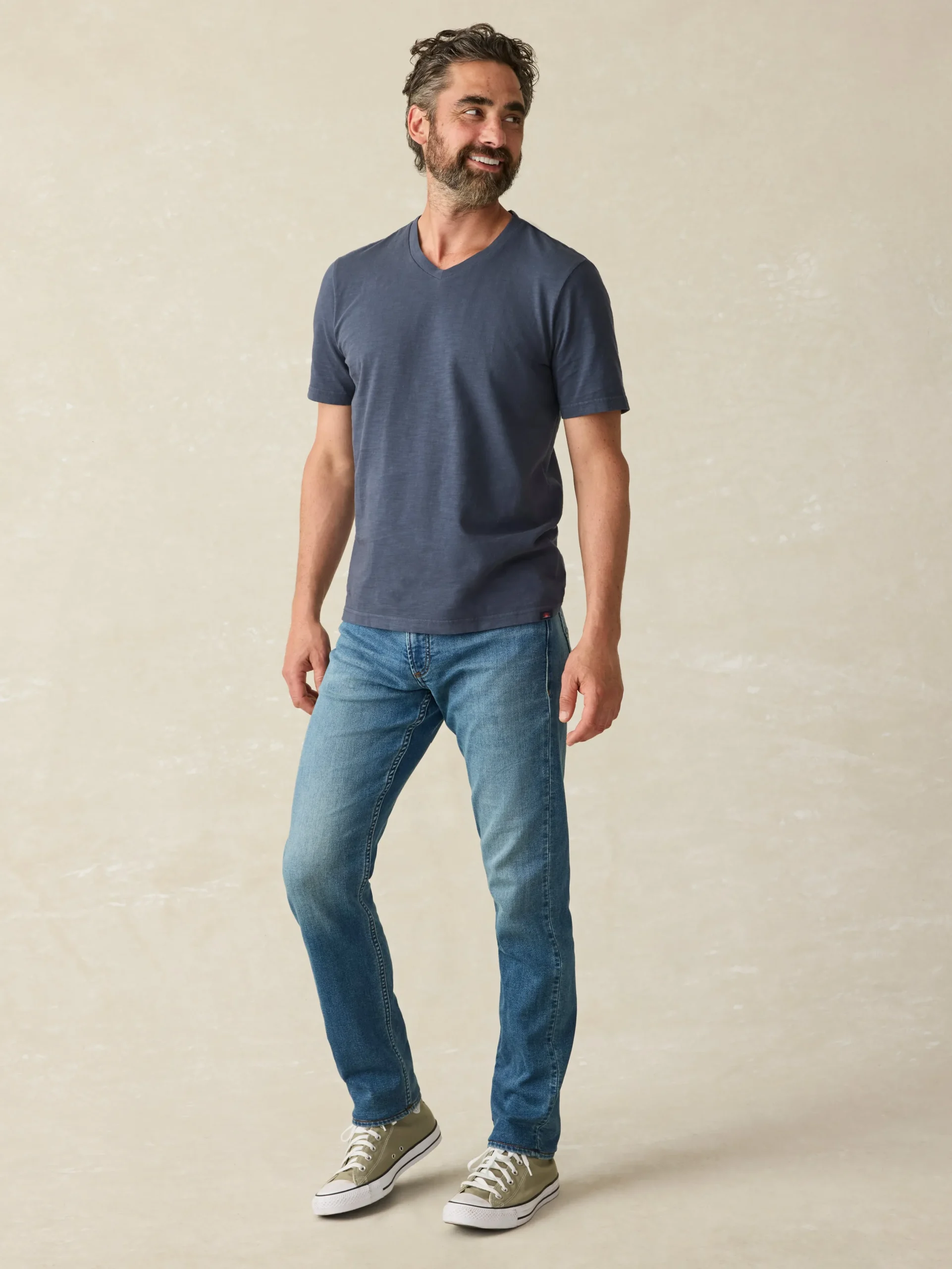 T-Shirts & Henleys^Faherty Brand Sunwashed V-Neck Tee - Dune Navy