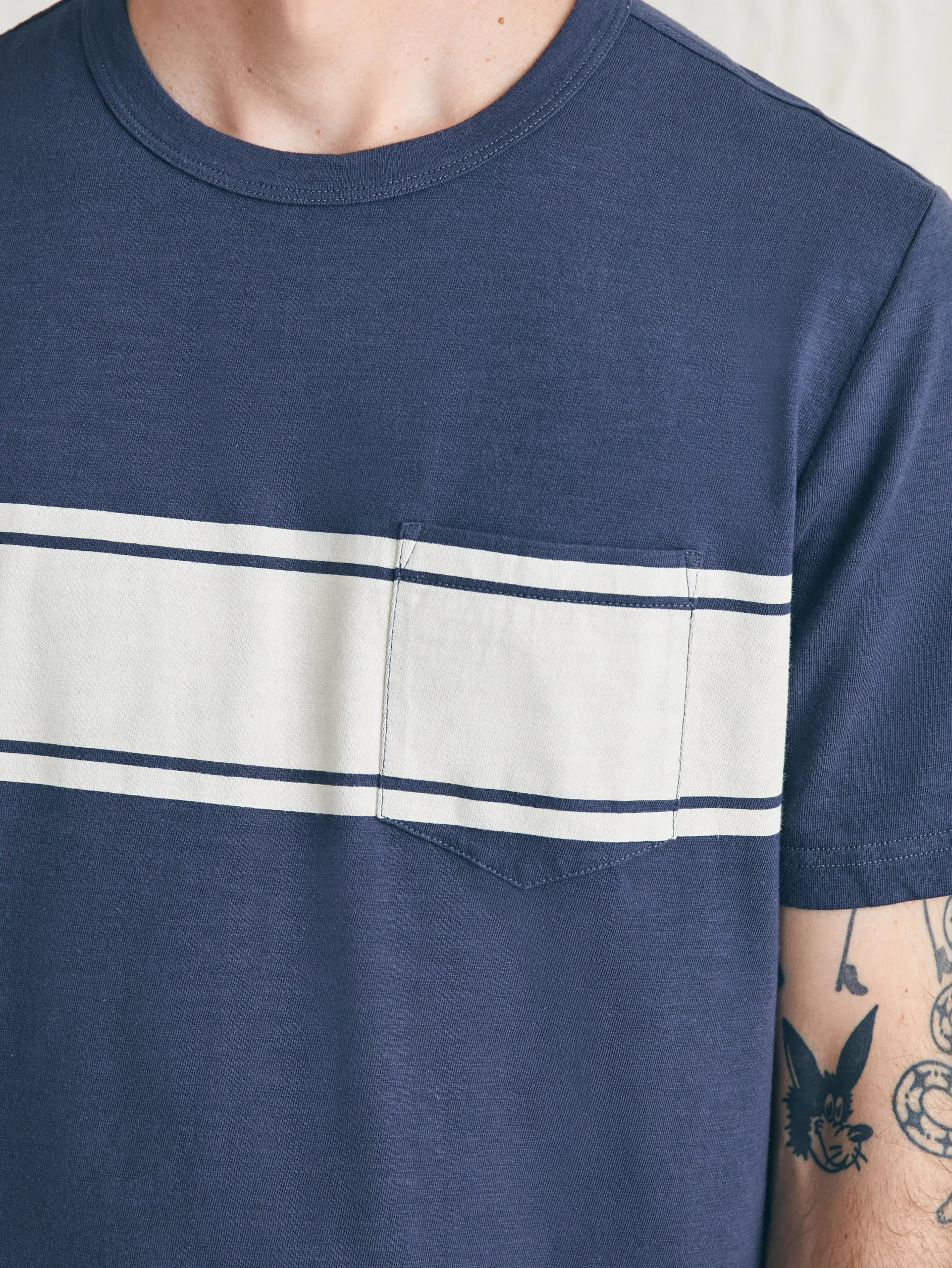 T-Shirts & Henleys^Faherty Brand Surf Stripe Sunwashed Tee (Tall) - Dune Navy